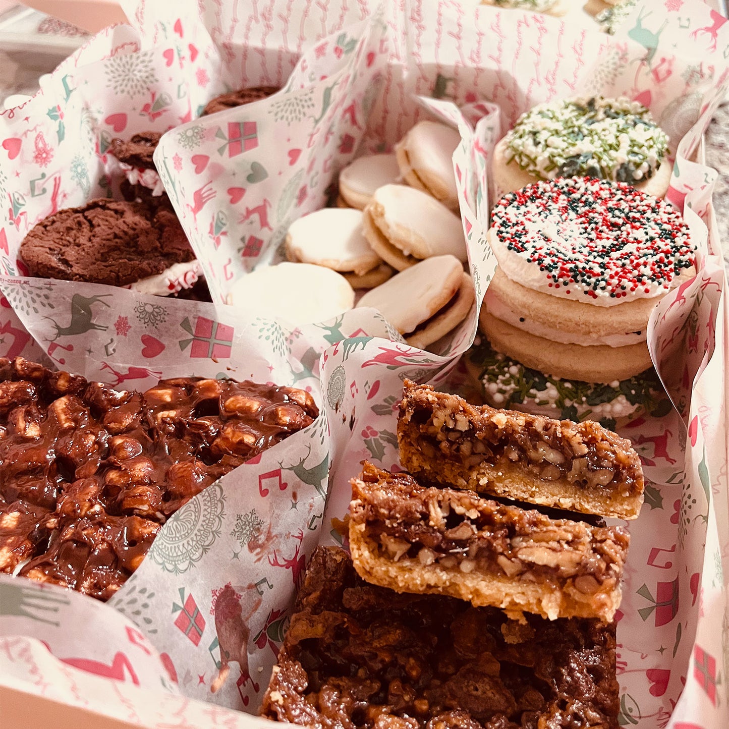 Christmas Cookie & Cupcake Preorder!